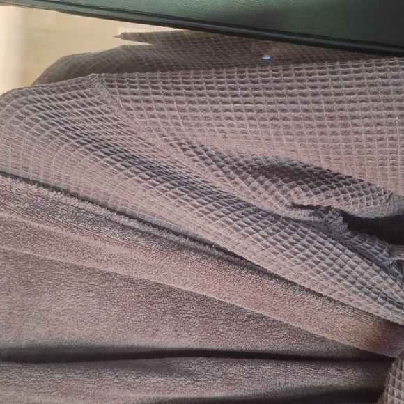 Pottery Barn Robe - Picture 2 of 4